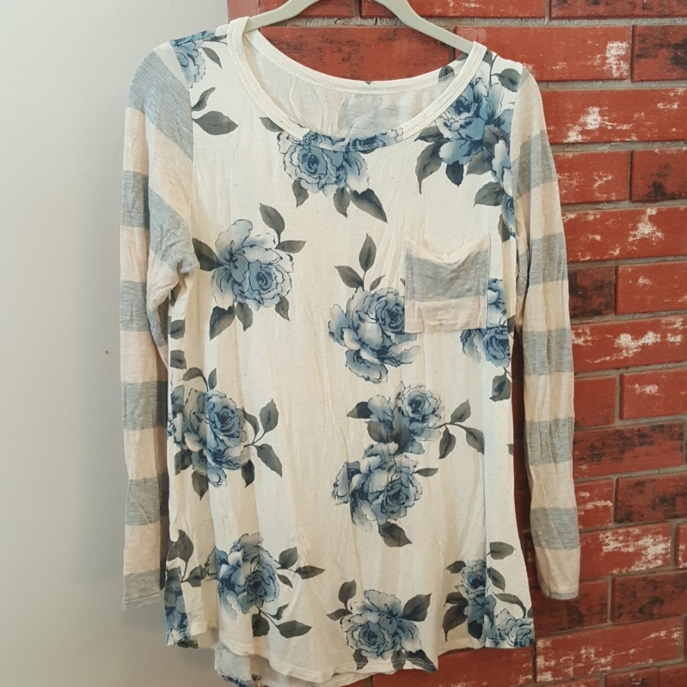 Long sleeve tee